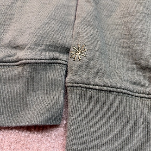 Athleta Women's Green Crewneck Sweater 1713 - Picture 4 of 4